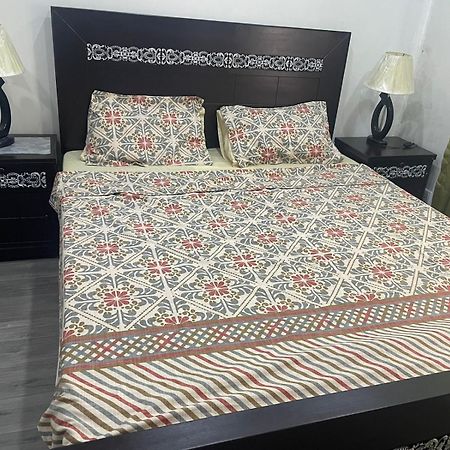 Grey Orchard Homestay - A Family Place لاهور المظهر الخارجي الصورة
