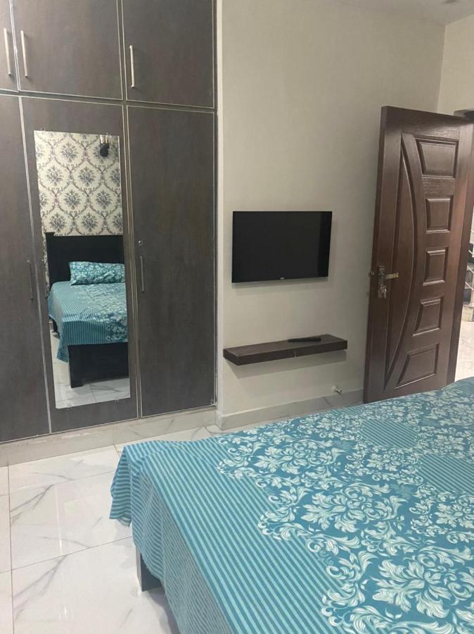 Grey Orchard Homestay - A Family Place لاهور المظهر الخارجي الصورة