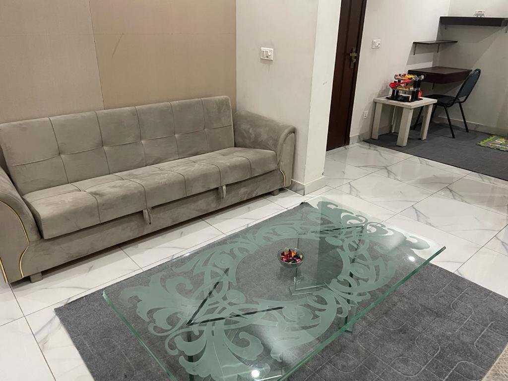 Grey Orchard Homestay - A Family Place لاهور المظهر الخارجي الصورة